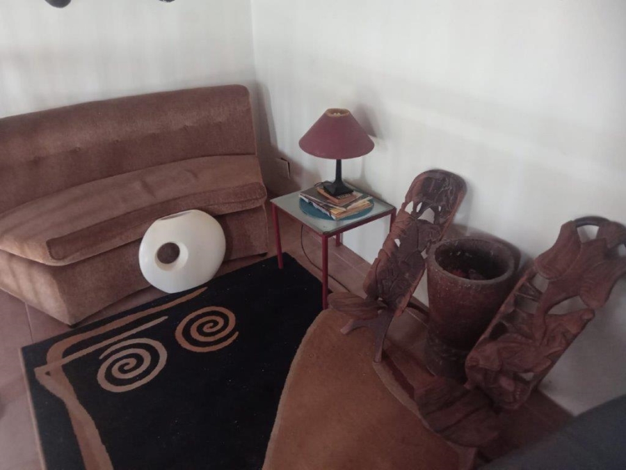 6 Bedroom Property for Sale in Wavecrest Eastern Cape